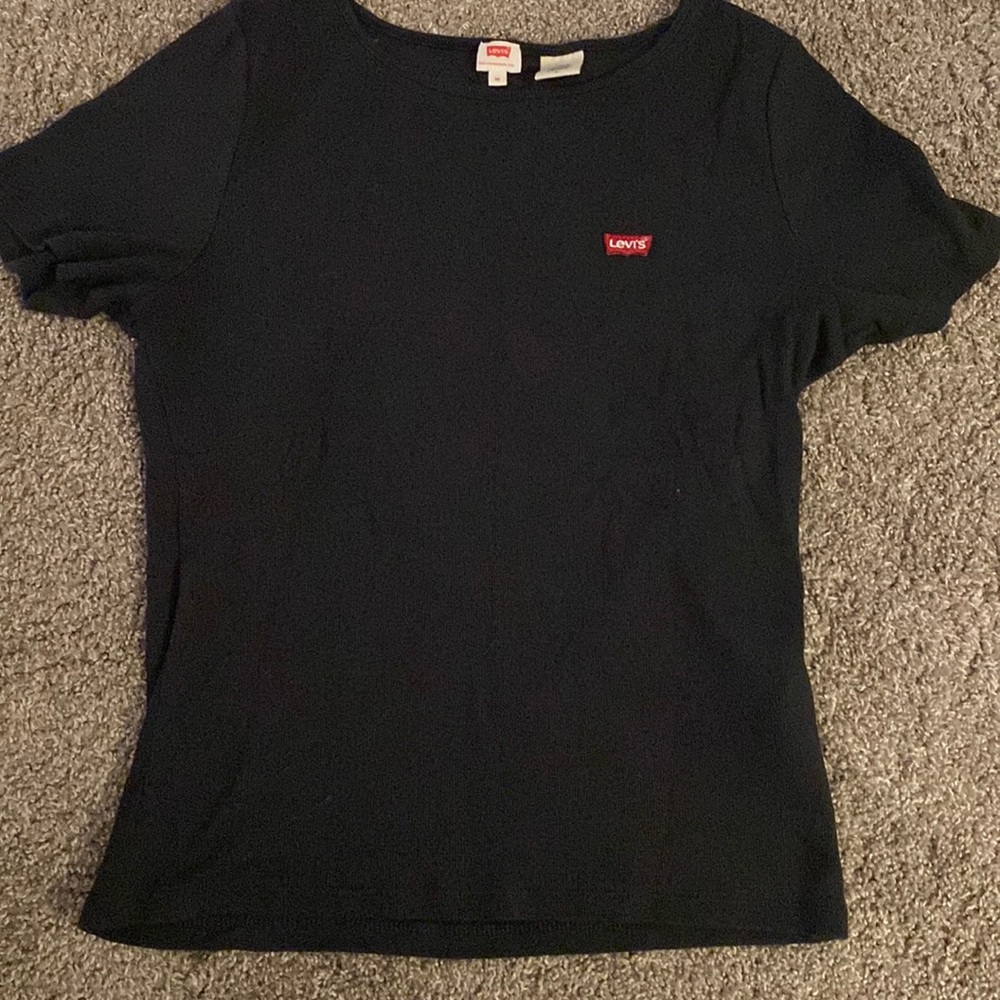 Black Levi’s shirt